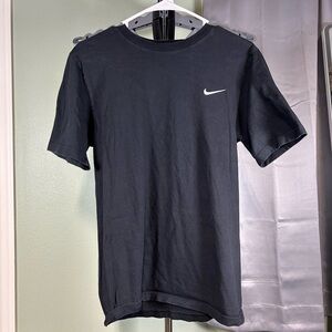 Nike Men's Black T-Shirt